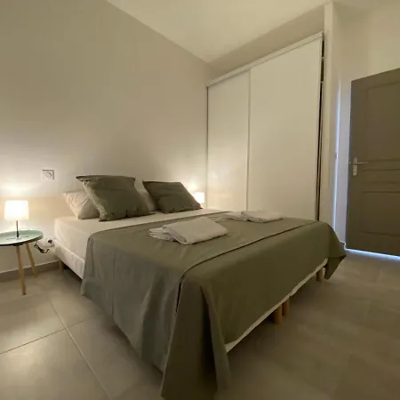 Le Petit * Balaruc-les-Bains